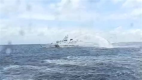 BRP Datu Sanday ng BFAR, hinabol, ginitgit, binangga, at tinira .